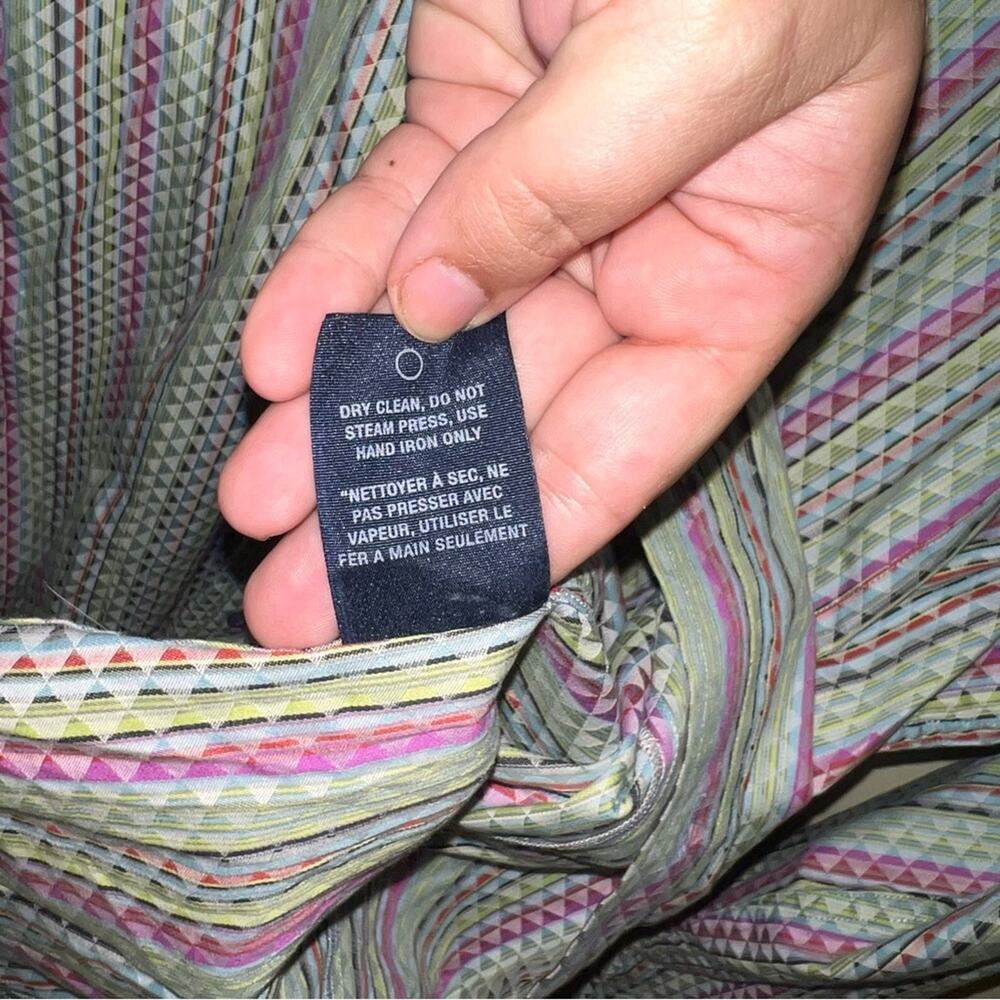 Robert Graham Diamond Pattern Button Down Flip Cu… - image 7